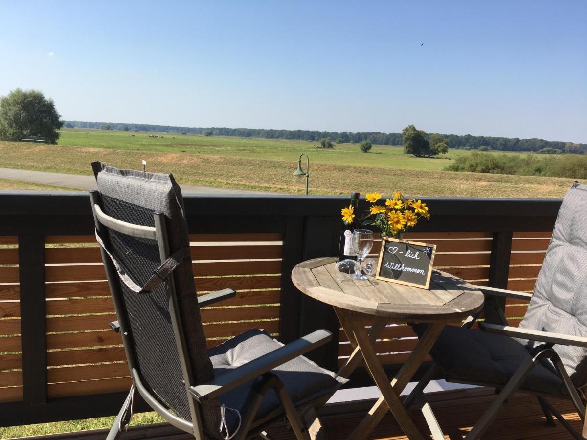 Elbauen-Chalet Cumlosen ภายนอก รูปภาพ
